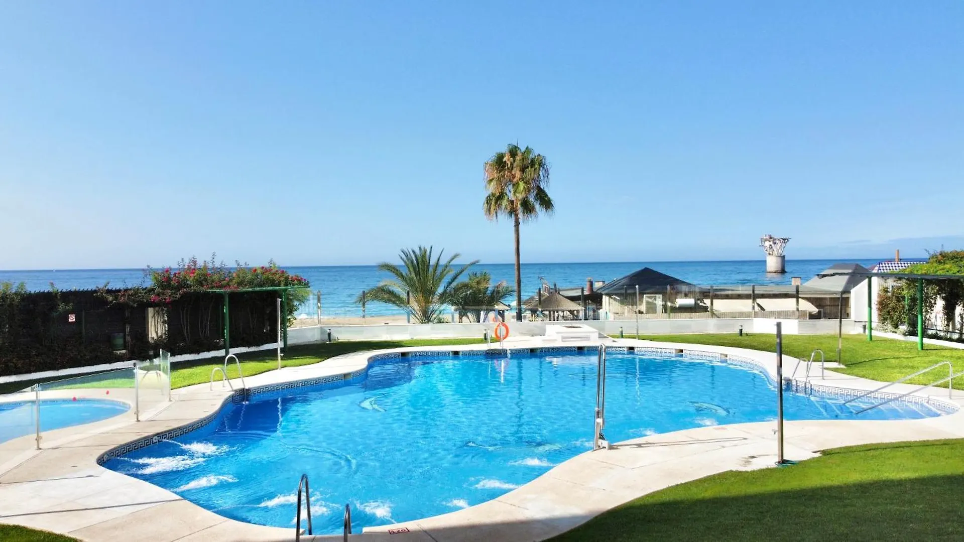 Banana Beach - Eaw Homes Marbella 0*,  Spain