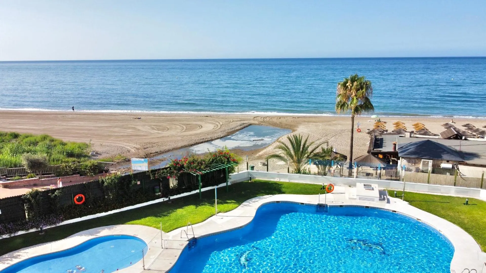 Banana Beach - Eaw Homes contacts